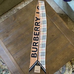 Burberry Skinny Reversible Scarf